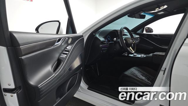 Genesis G80 2023 — photo 13