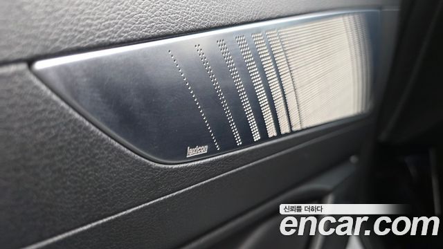 Genesis G80 2023 — photo 23