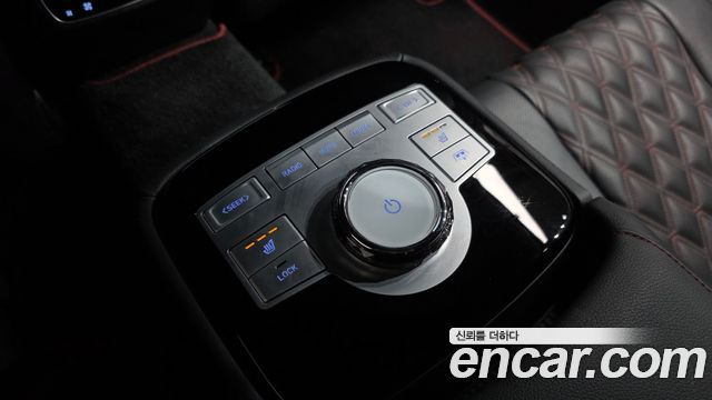 Genesis G80 2023 — photo 25