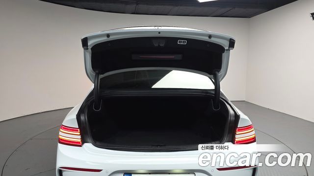 Genesis G80 2023 — photo 26