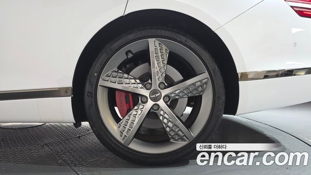 Genesis G80 2023 — photo 7