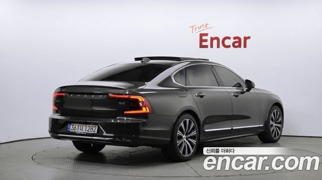 Volvo S90 2023 — photo 2