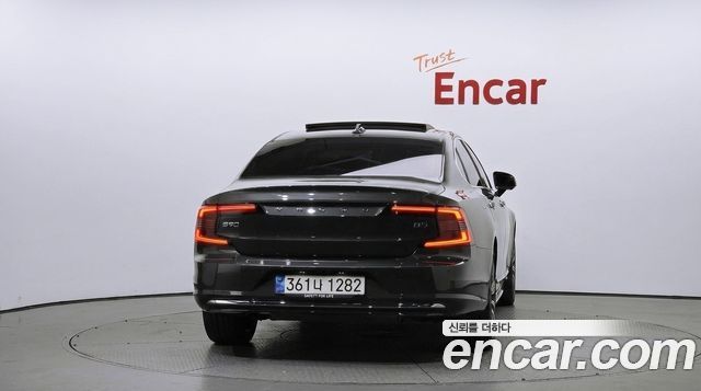 Volvo S90 2023 — photo 4