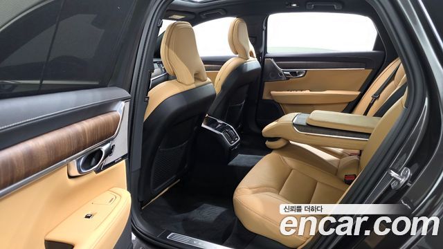 Volvo S90 2023 — photo 17