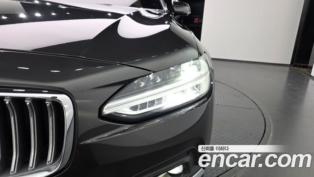 Volvo S90 2023 — photo 8