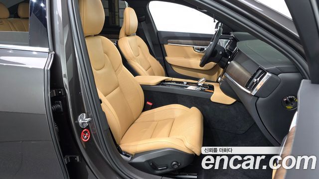 Volvo S90 2023 — photo 16