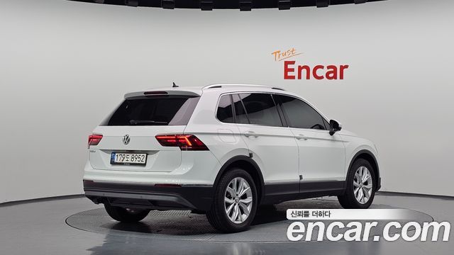 Volkswagen Tiguan 2020 — photo 2