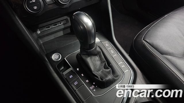Volkswagen Tiguan 2020 — photo 12