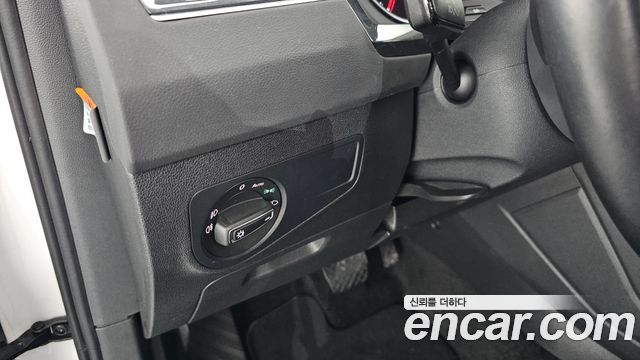 Volkswagen Tiguan 2020 — photo 29
