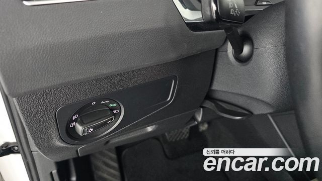 Volkswagen Tiguan 2020 — photo 31