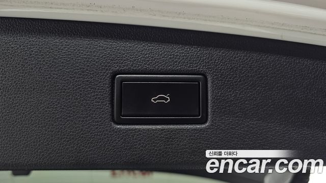 Volkswagen Tiguan 2020 — photo 33