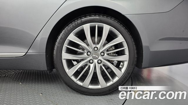 Genesis G80 2018 — photo 7