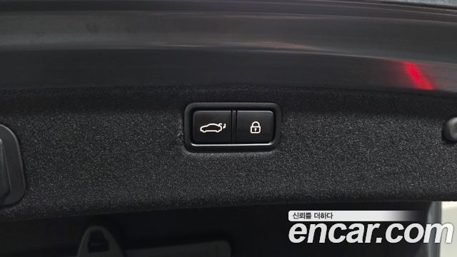 Genesis G80 2018 — photo 27
