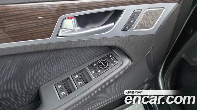 Genesis G80 2018 — photo 29