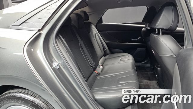 Hyundai AVANTE 2024 — photo 17