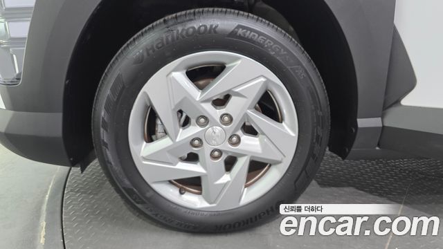 Hyundai Kona 2023 — photo 5