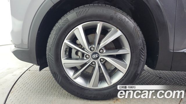 Hyundai Santafe 2019 — photo 5