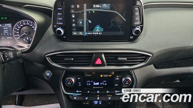 Hyundai Santafe 2019 — photo 16