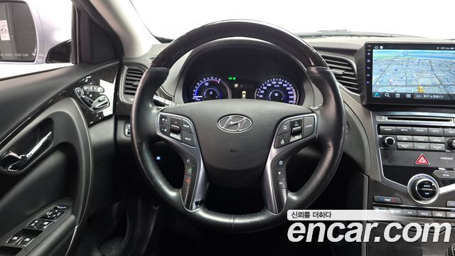 Hyundai Grandeur 2016 — photo 12