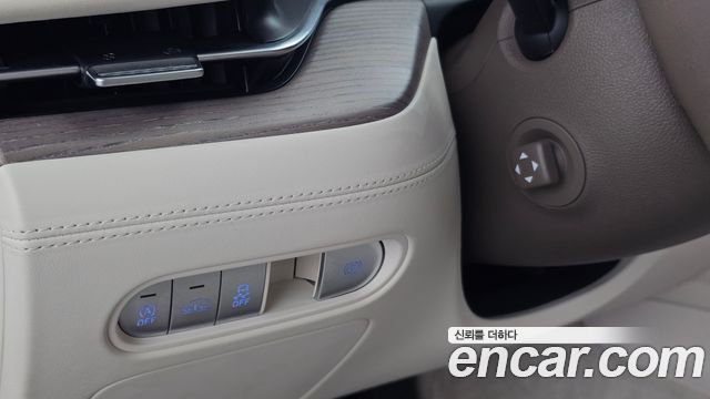 Genesis G90 2022 — photo 26