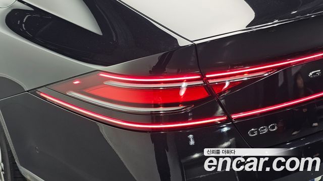 Genesis G90 2022 — photo 9