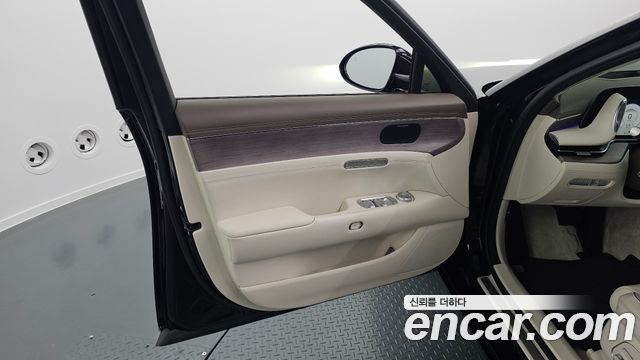 Genesis G90 2022 — photo 14