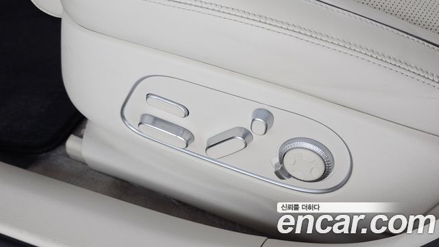 Genesis G90 2022 — photo 29