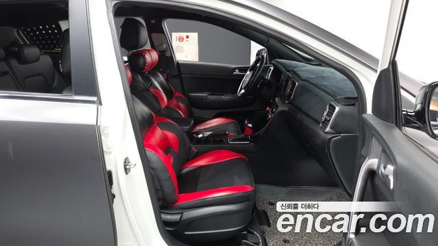 Kia Sportage 2016 — photo 11