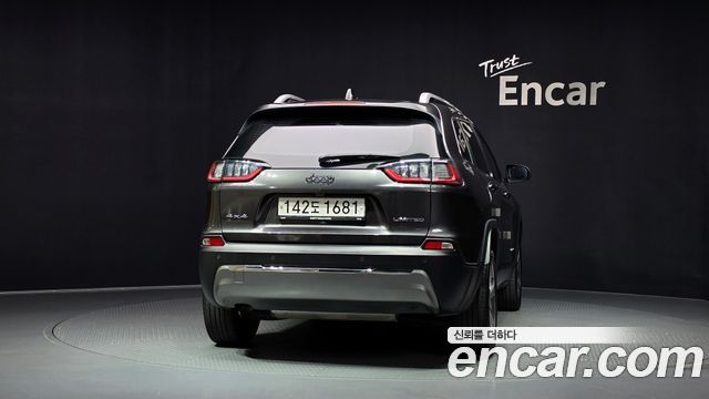 Jeep Cherokee 2020 — photo 4