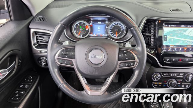 Jeep Cherokee 2020 — photo 18