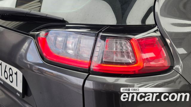 Jeep Cherokee 2020 — photo 9