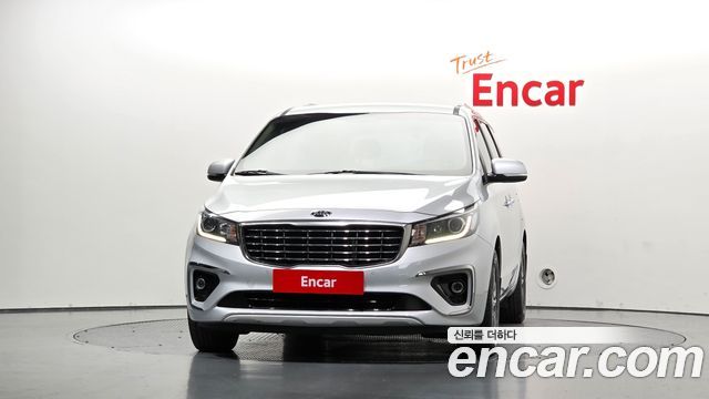 Kia Canival 2019 — photo 3