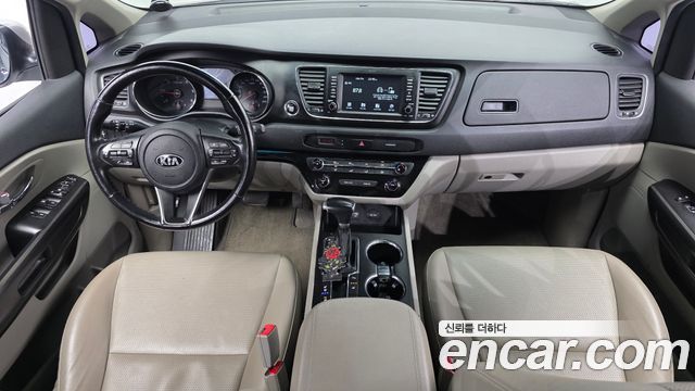 Kia Canival 2019 — photo 10
