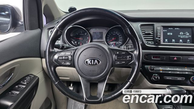 Kia Canival 2019 — photo 19