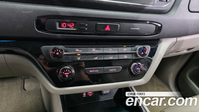Kia Canival 2019 — photo 22