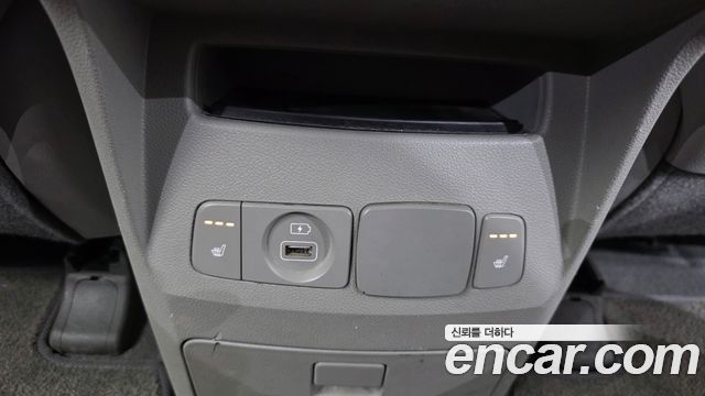 Kia Canival 2019 — photo 24
