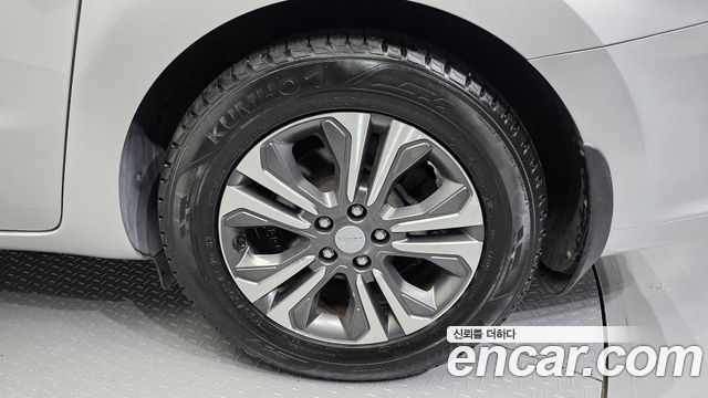 Kia Canival 2019 — photo 7