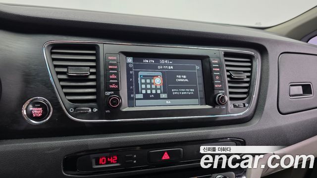 Kia Canival 2019 — photo 27