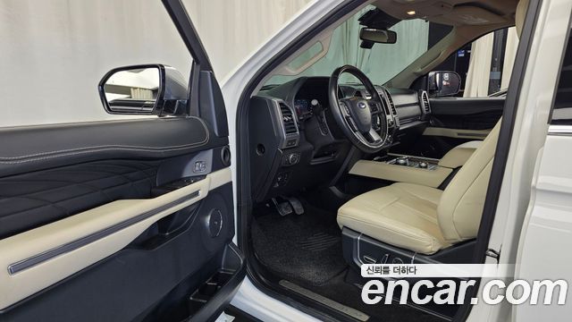 Ford Expedition 2021 — photo 13