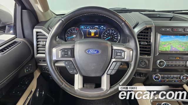 Ford Expedition 2021 — photo 19