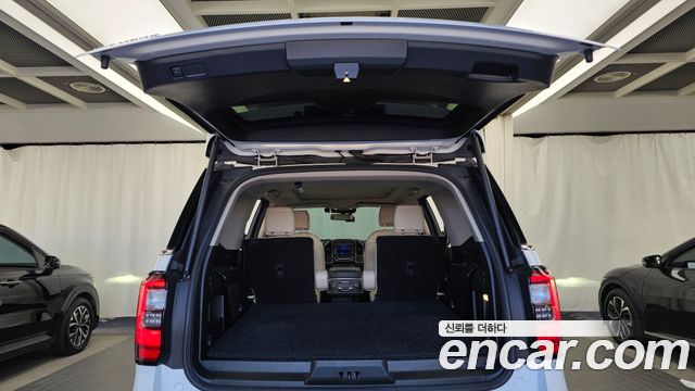 Ford Expedition 2021 — photo 25