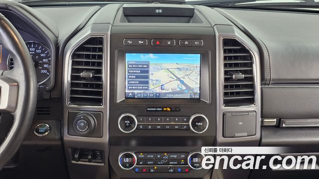 Ford Expedition 2021 — photo 26