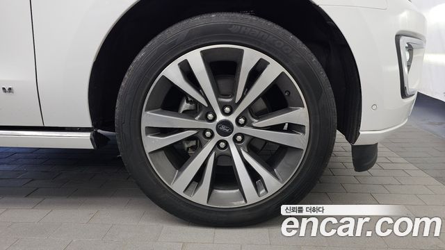 Ford Expedition 2021 — photo 7