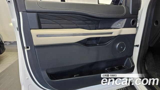 Ford Expedition 2021 — photo 14