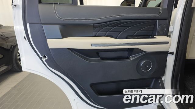 Ford Expedition 2021 — photo 15