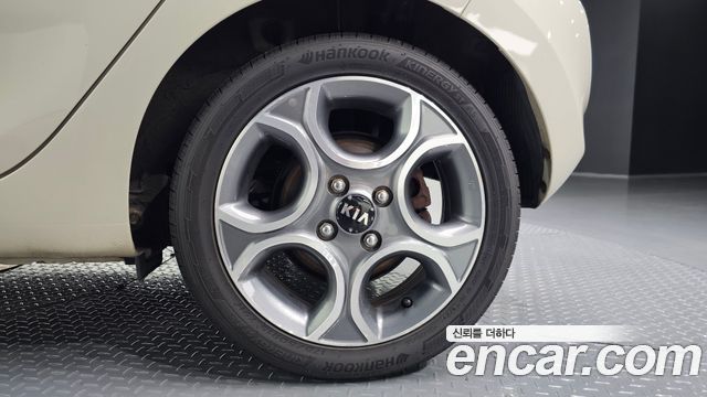 Kia morning 2013 — photo 7