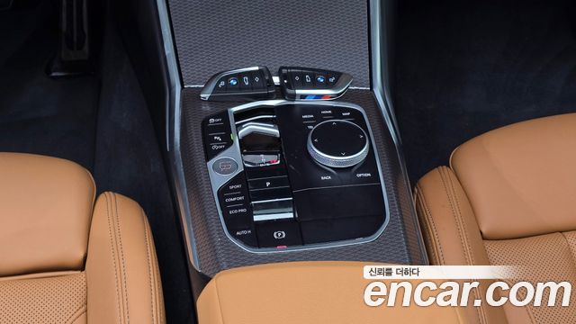 BMW 3-Series 2024 — photo 12