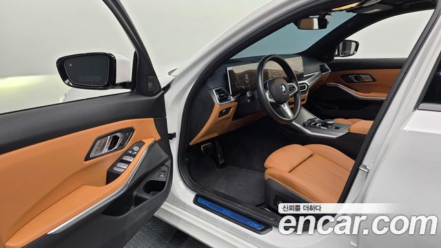 BMW 3-Series 2024 — photo 13