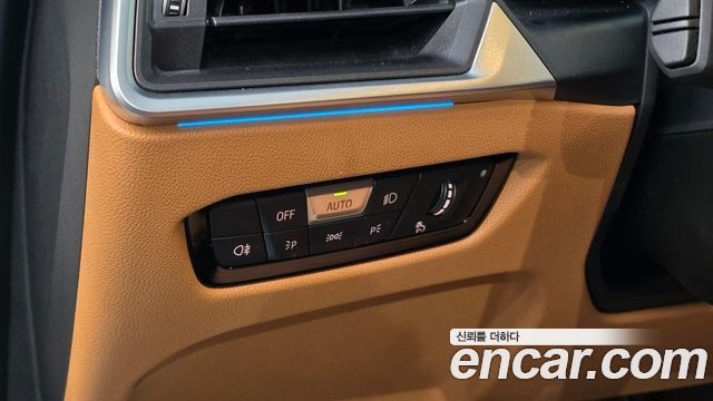 BMW 3-Series 2024 — photo 19