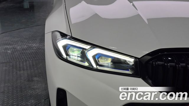 BMW 3-Series 2024 — photo 8